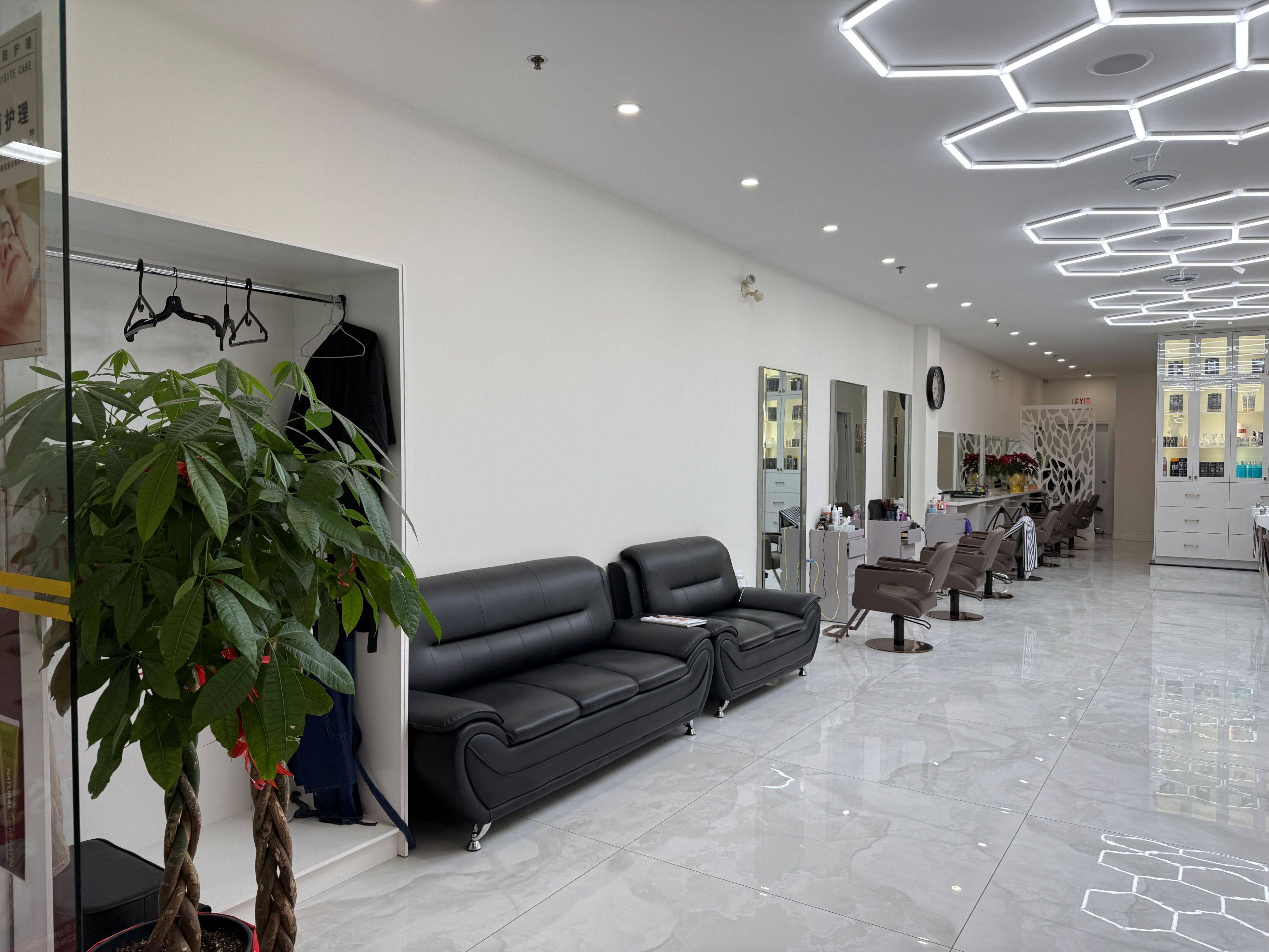 Toronto E05, ON M1W 2S8,2900 Warden AVE #152