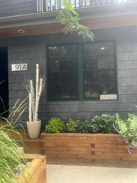 Toronto E01, ON M4L 2W5,91 Woodfield RD #C