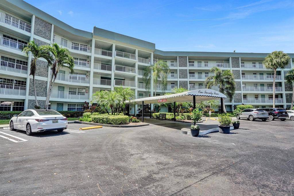 Pompano Beach, FL 33069,806 Cypress Grove Ln #412