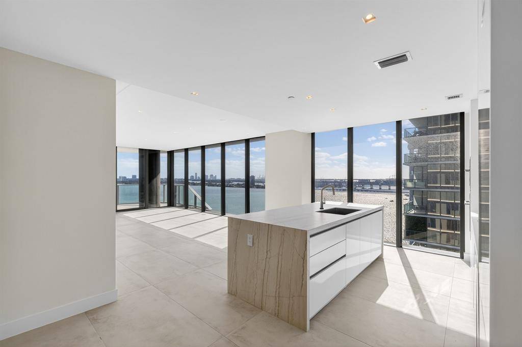 Miami, FL 33137,700 NE 24th Street #1807