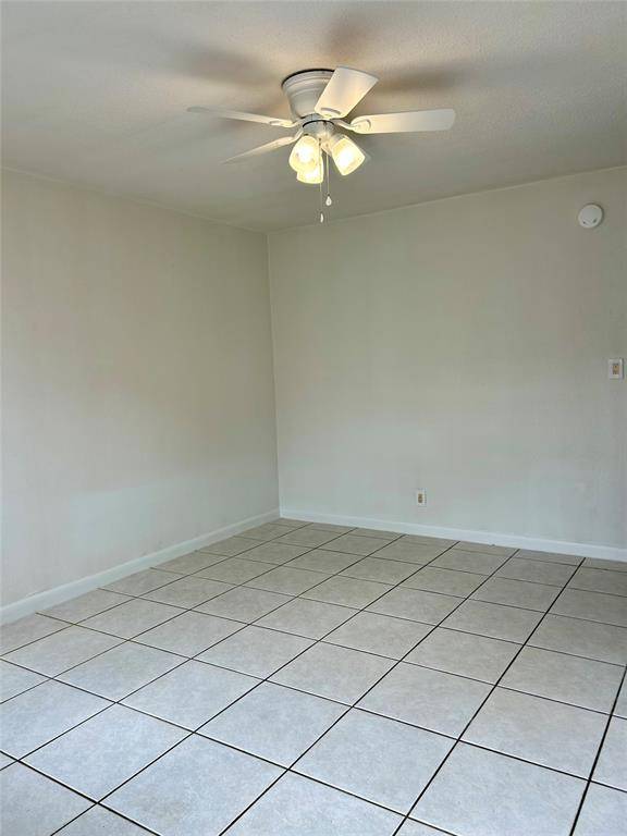 Pompano Beach, FL 33062,1095 SE 22nd Ave #8