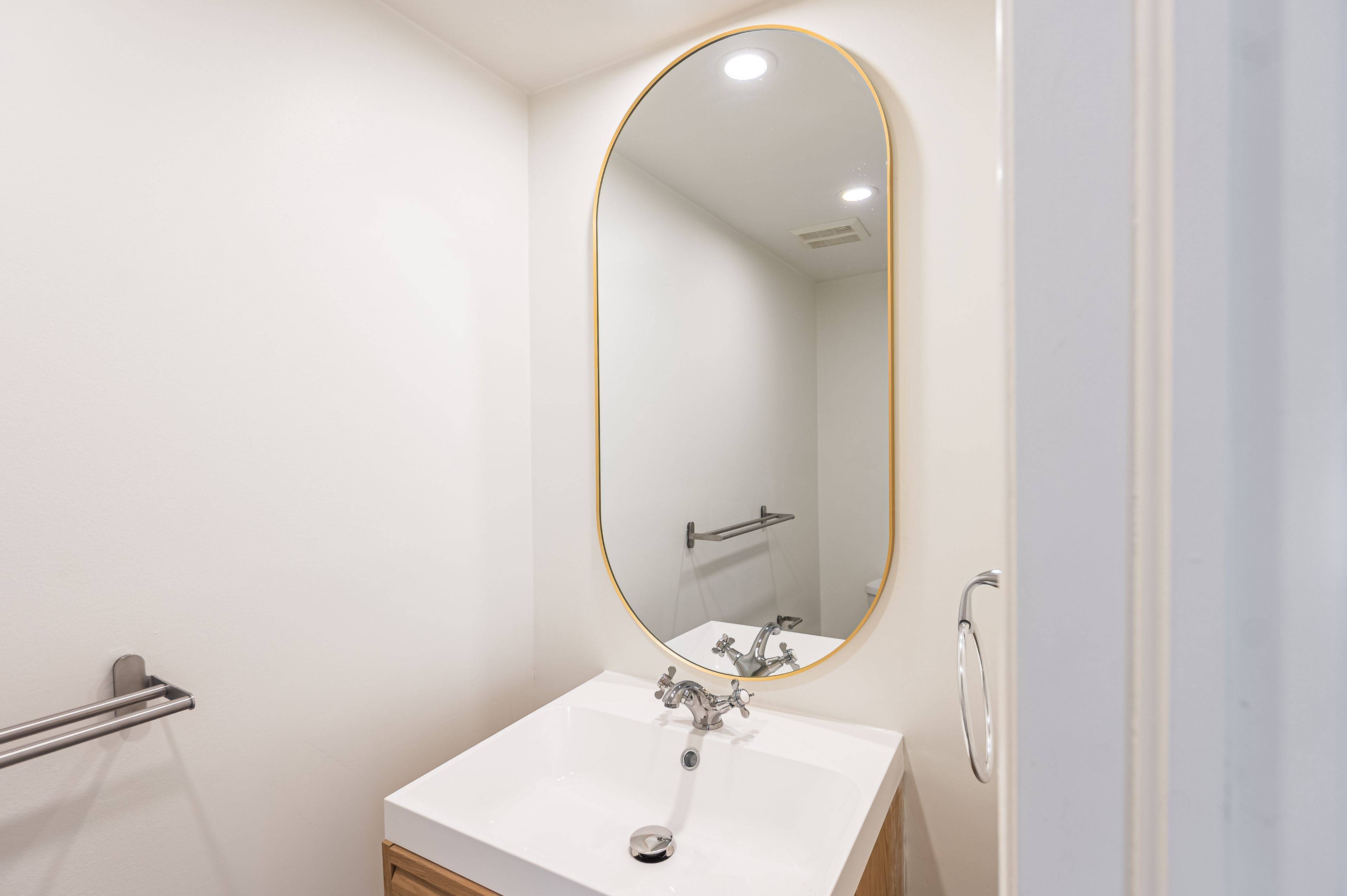 Vaughan, ON L4H 2W6,25 Arundel DR