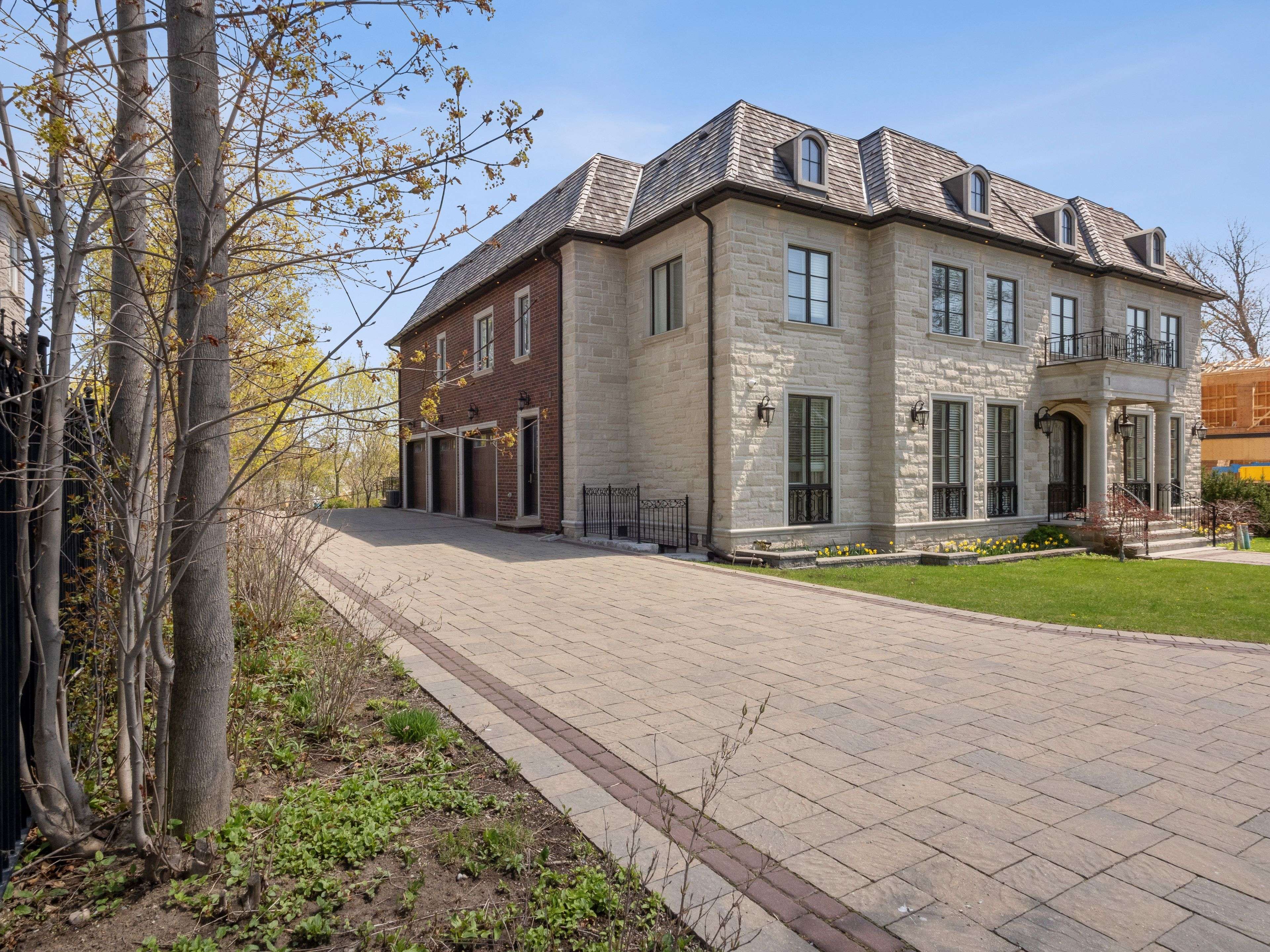 Vaughan, ON L4J 2A1,9 Thornbank RD