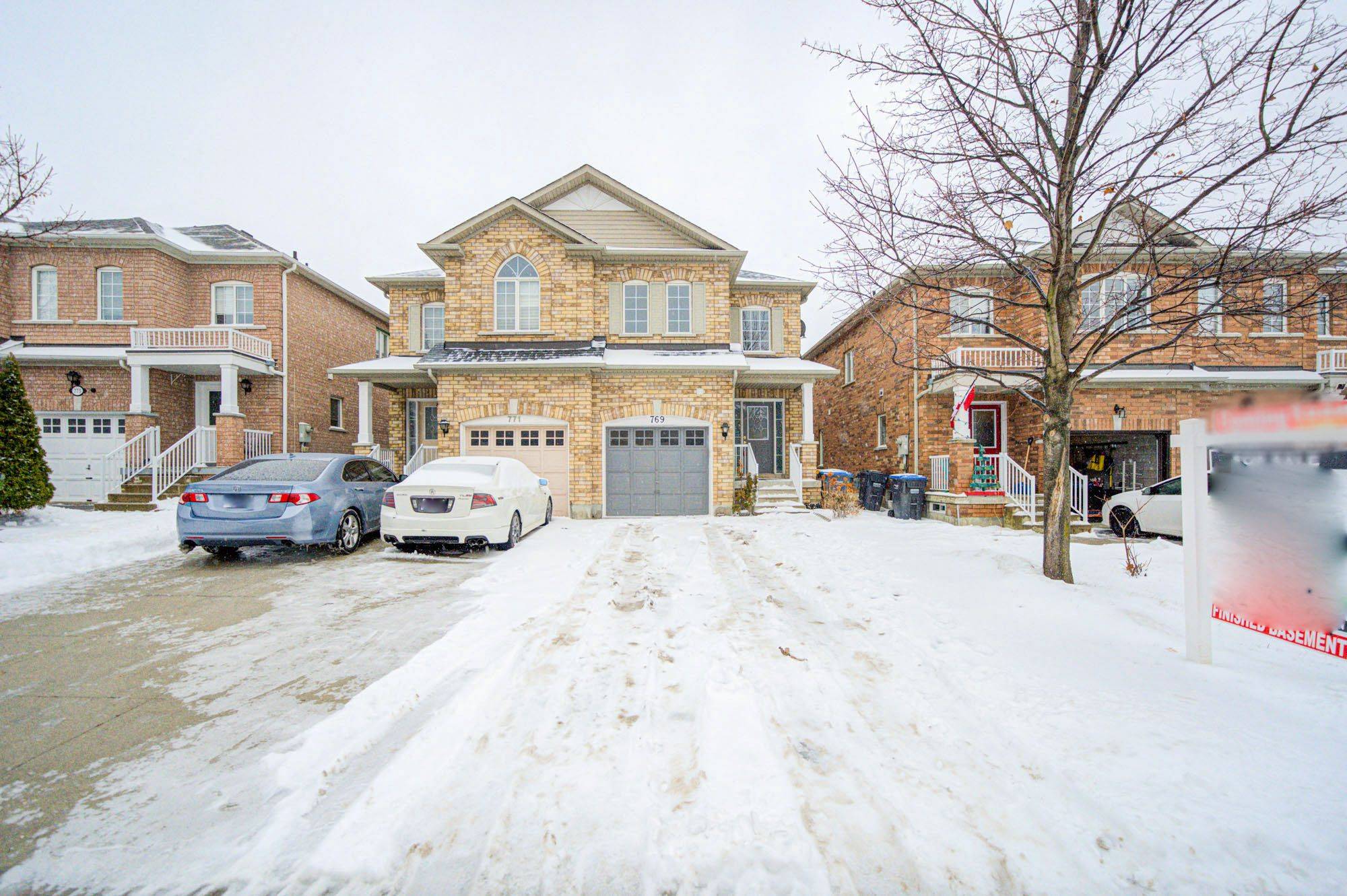 Mississauga, ON L5W 1S1,769 Fable CRES