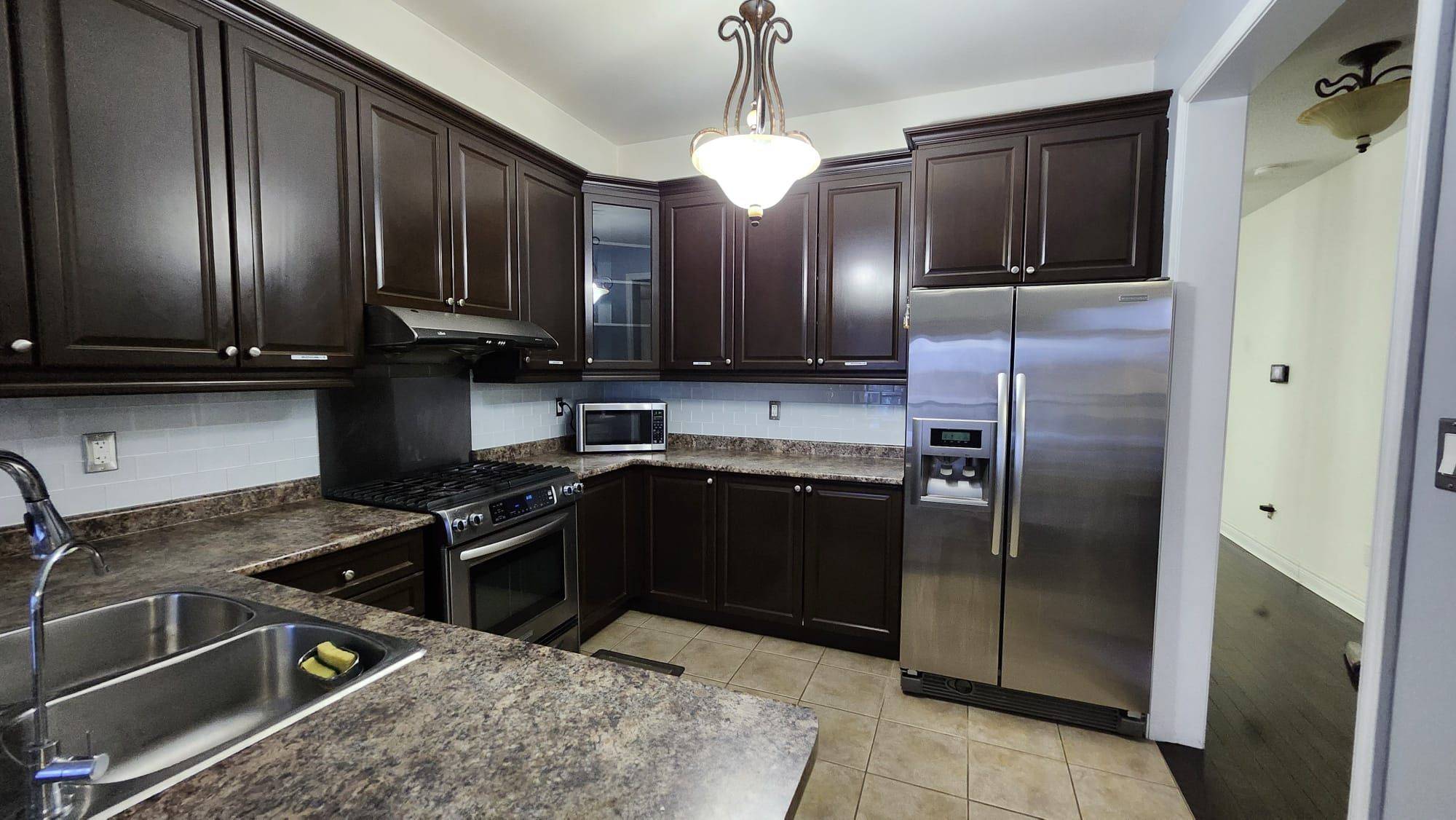 Brampton, ON L6Y 0K5,80 Tatra CRES #2