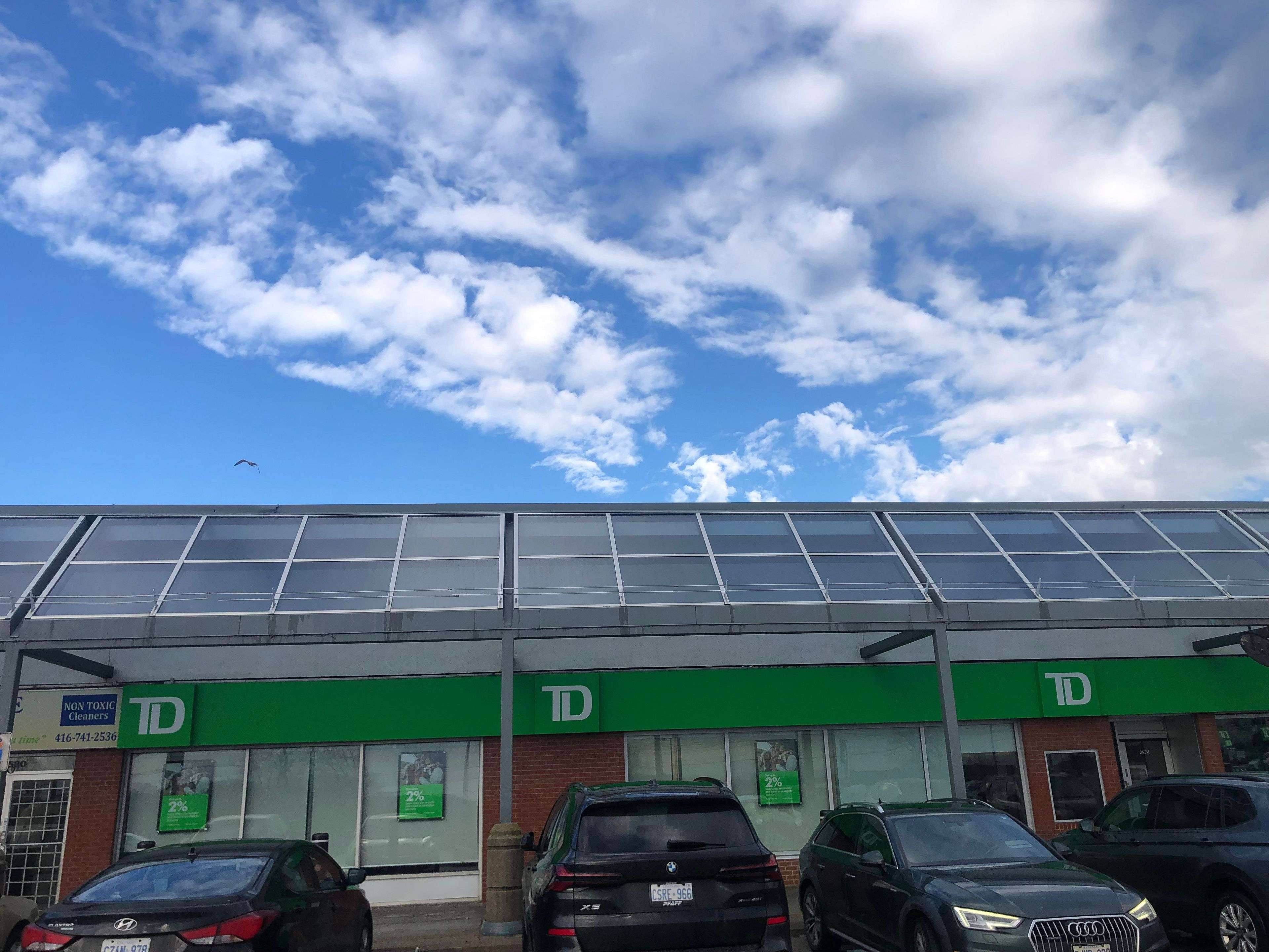 Toronto W05, ON M9M 2G3,2552 Finch AVE W #6