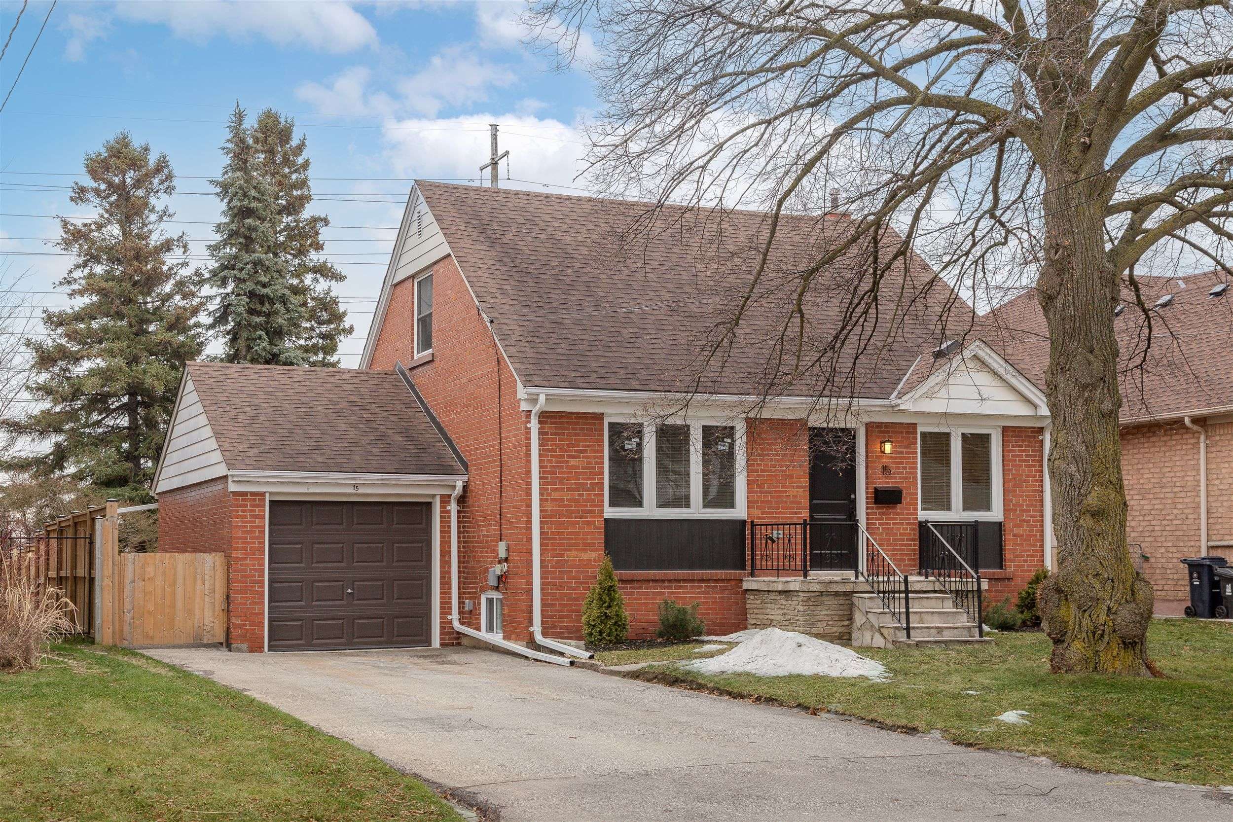 Toronto W07, ON M8Z 2L3,15 Elford BLVD