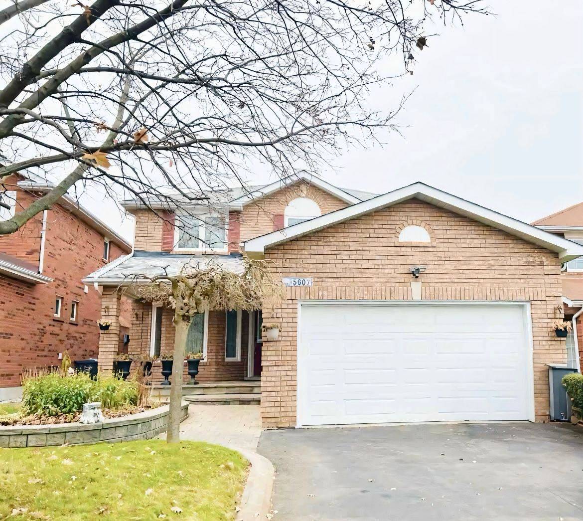 Mississauga, ON L5R 3N4,5607 Shillington DR W