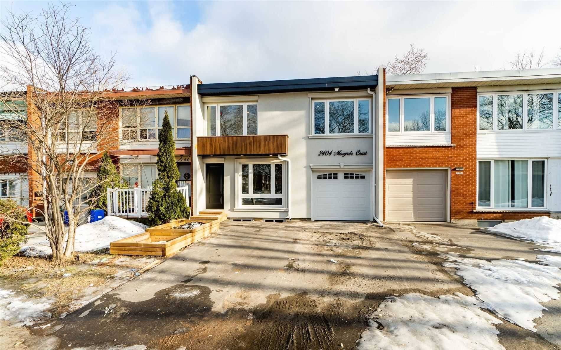 Burlington, ON L7P 2P2,2404 Maryvale CT