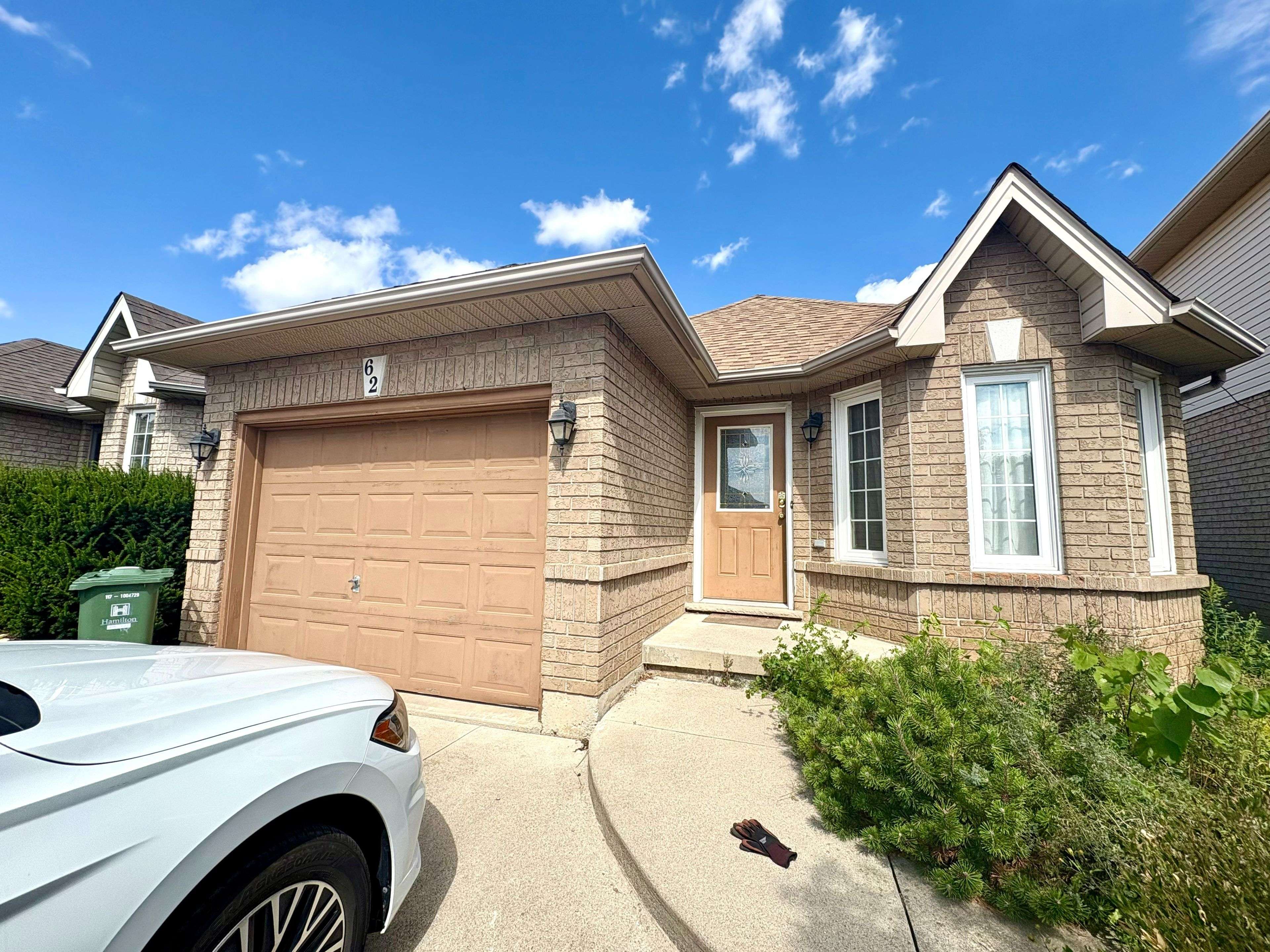 Hamilton, ON L9C 7V3,62 Briarose PL