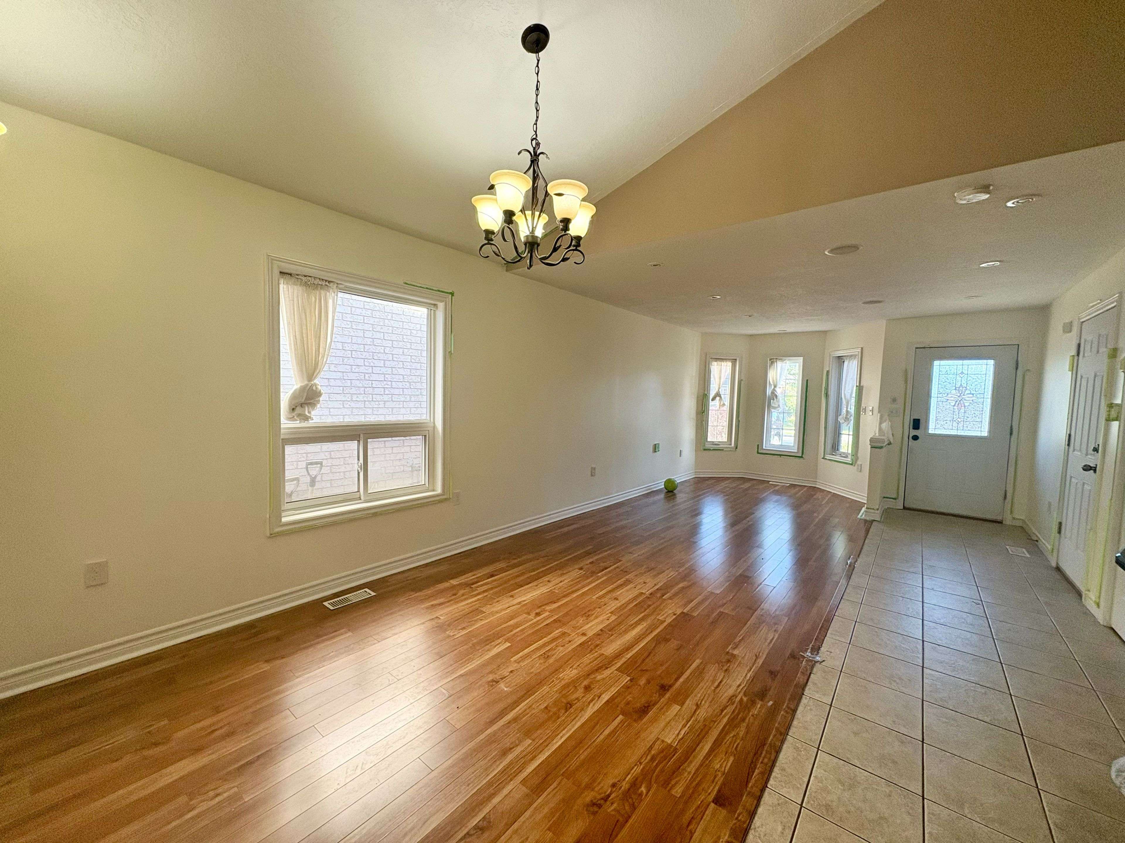 Hamilton, ON L9C 7V3,62 Briarose PL