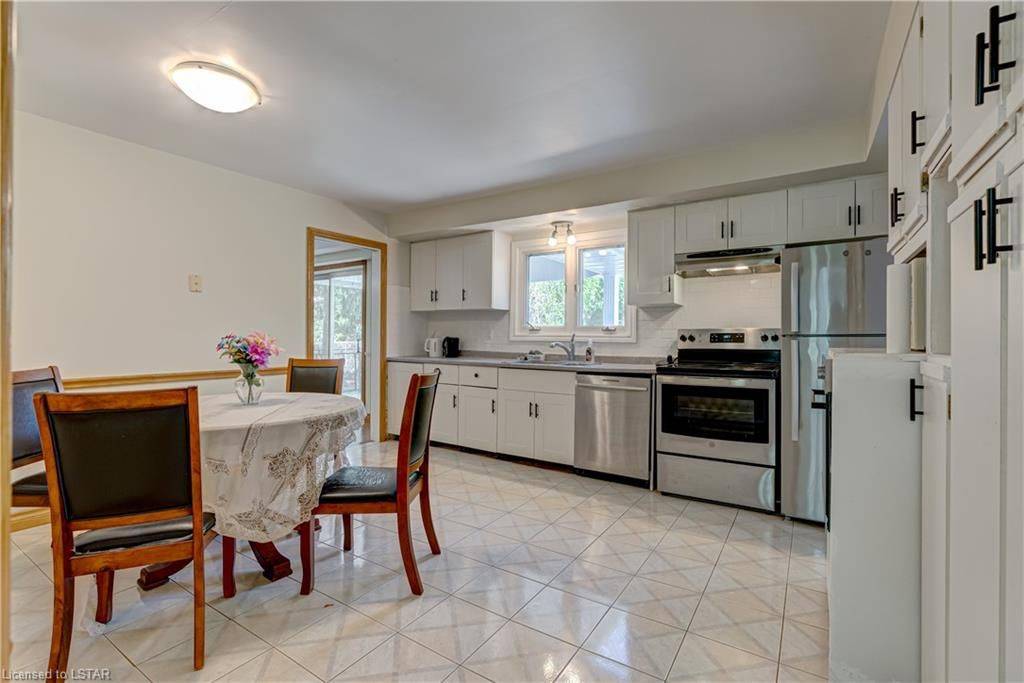 London North, ON N5X 3V5,28 REDFORD RD