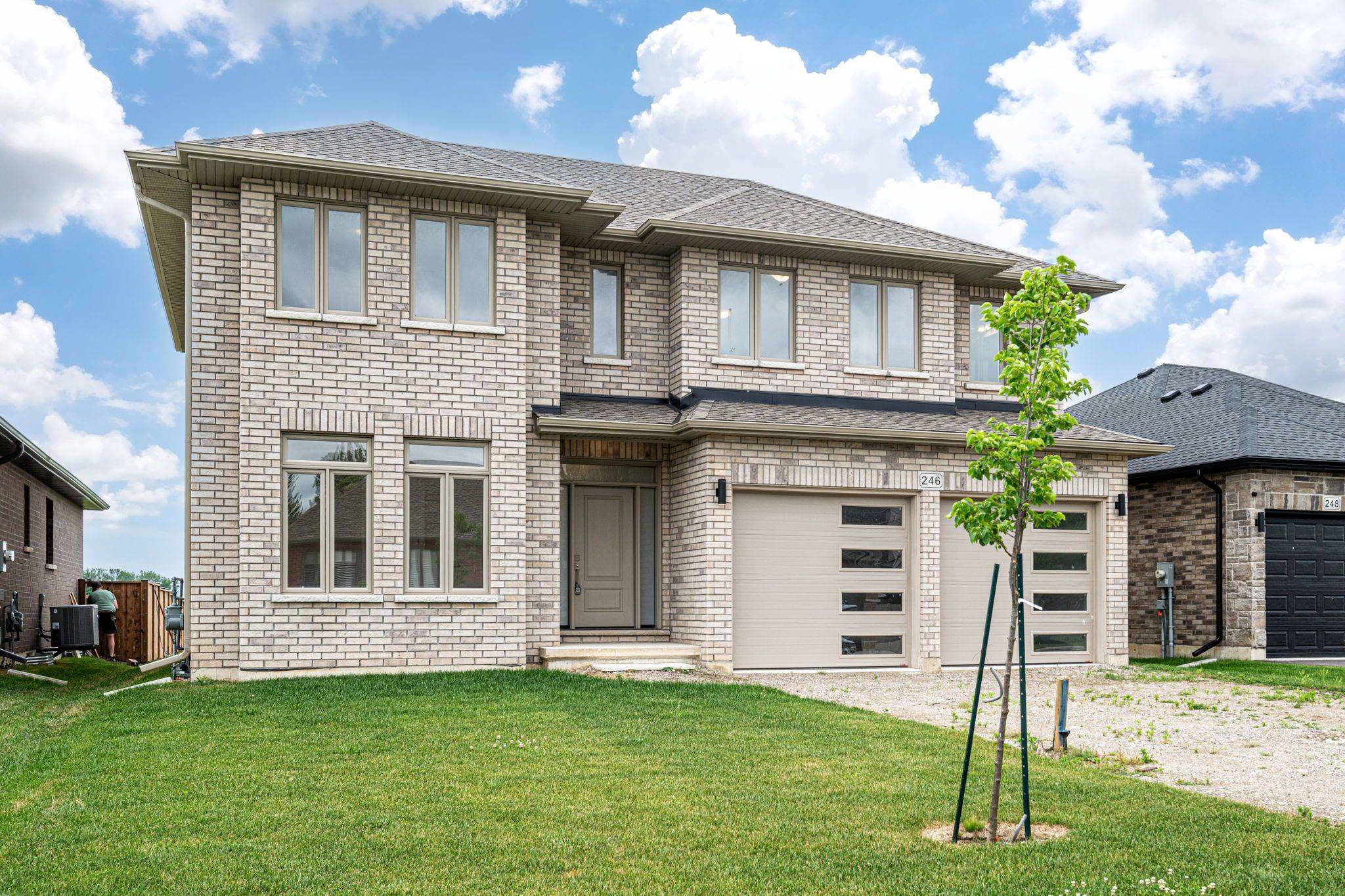 Dutton/dunwich, ON N0L 1J0,246 Leitch ST