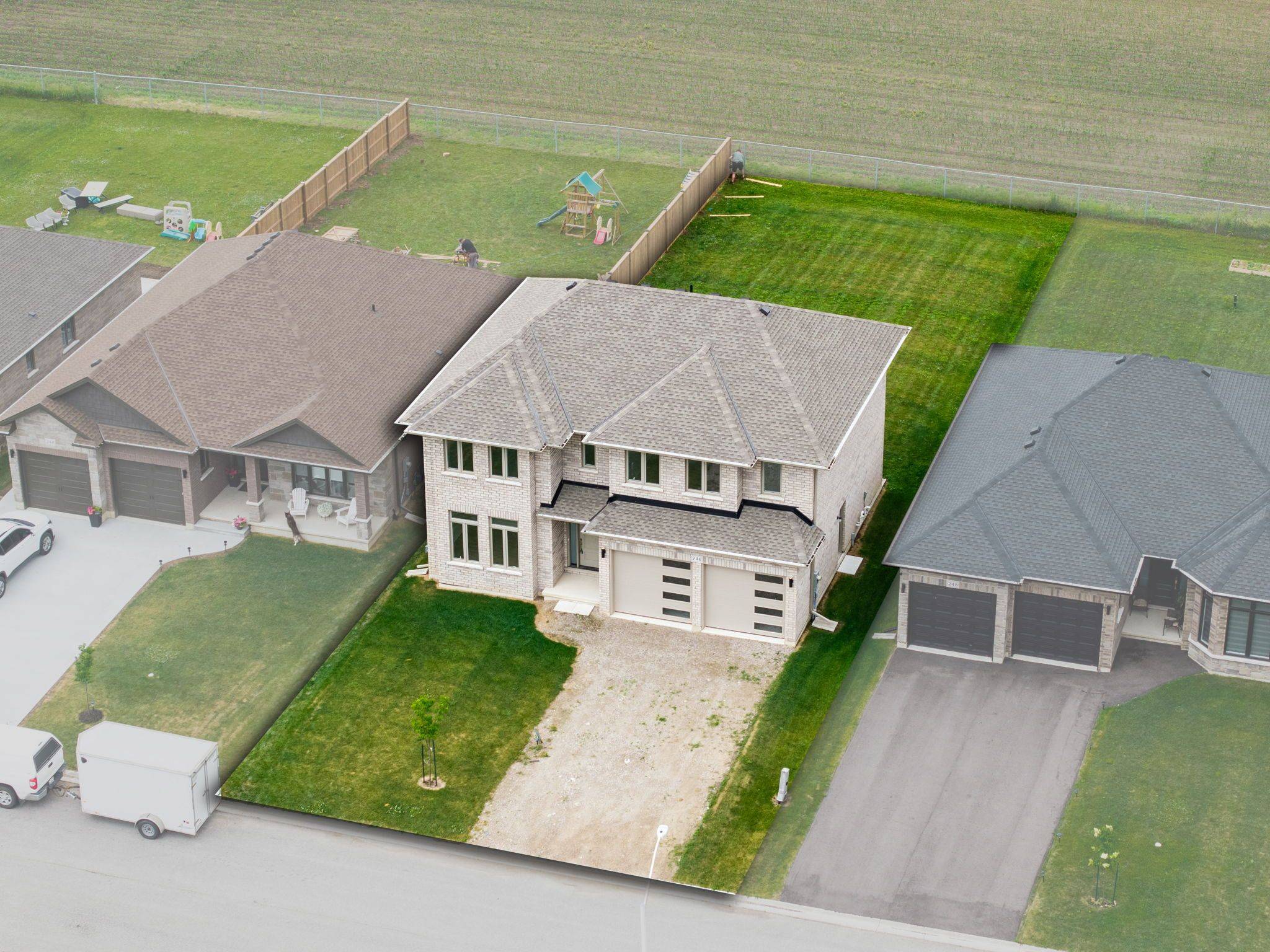 Dutton/dunwich, ON N0L 1J0,246 Leitch ST