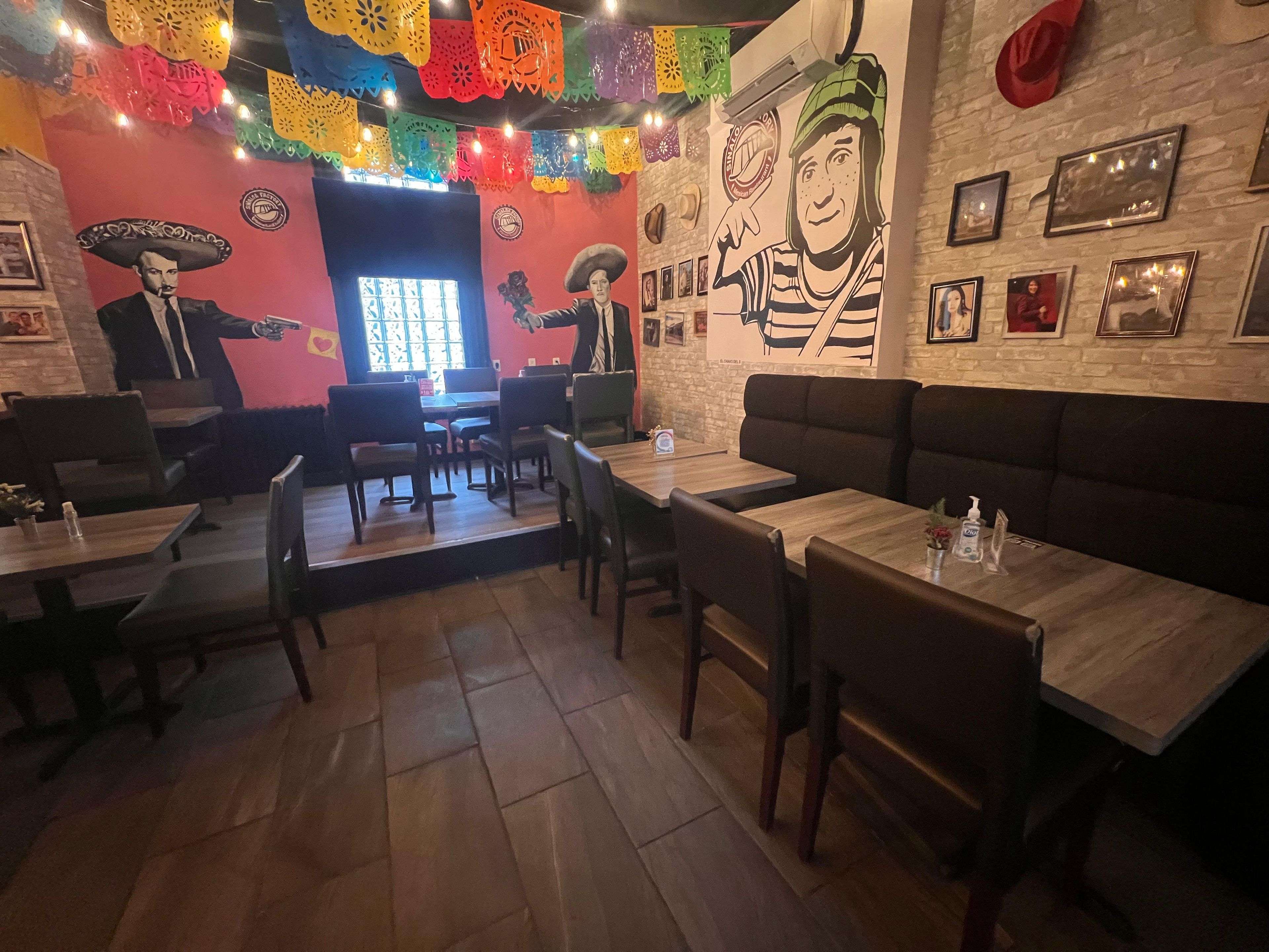 Hamilton, ON L8P 3M7,19 Hess ST S