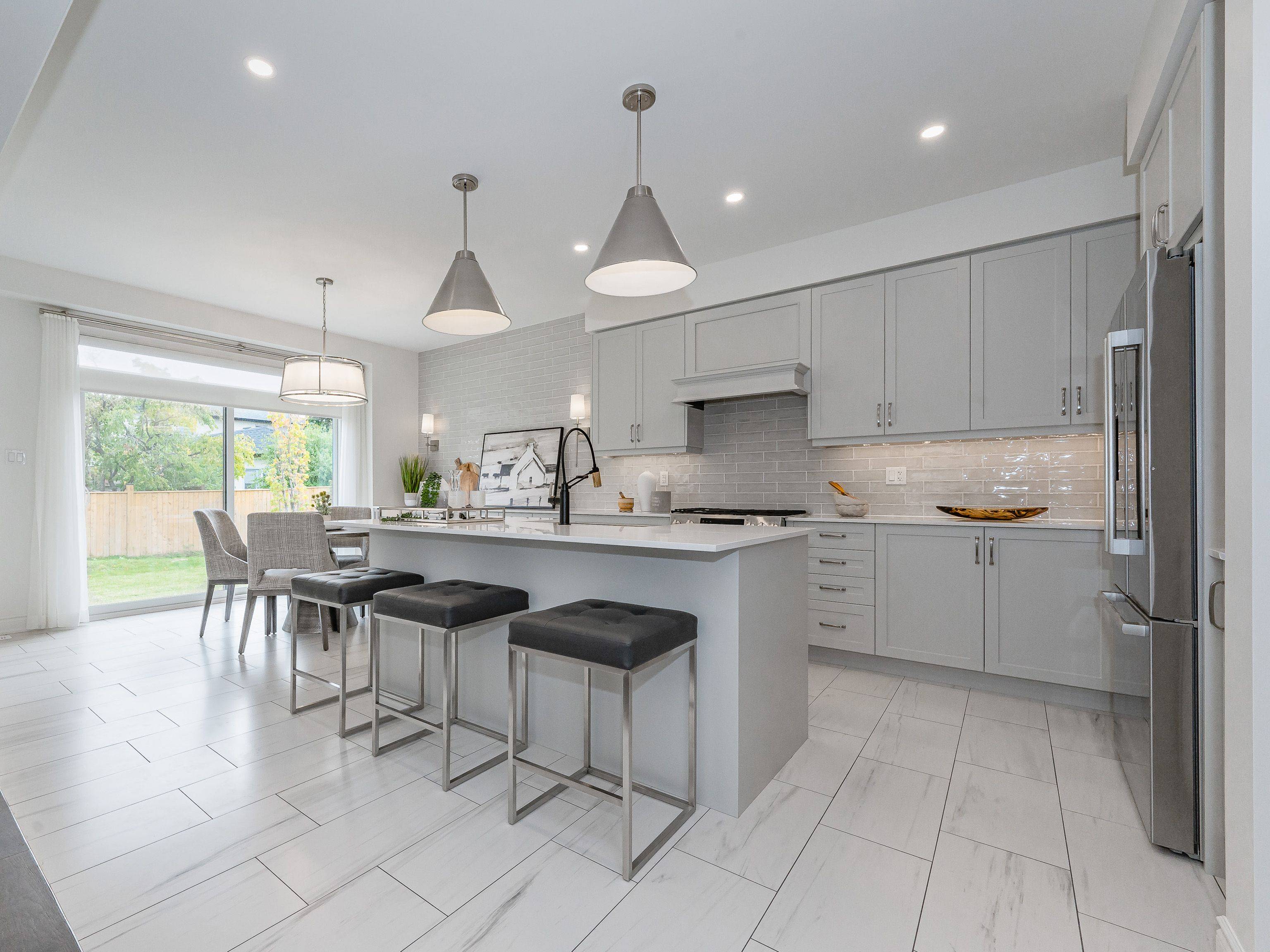 Cambridge, ON N1T 0E7,96 Garland AVE