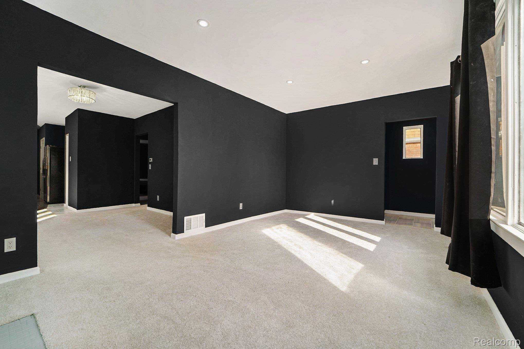 Detroit, MI 48228,9241 Steel ST