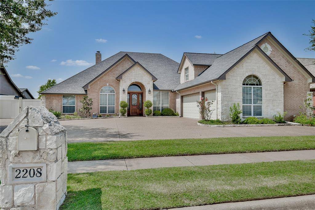Granbury, TX 76048,2208 Waters Edge Drive