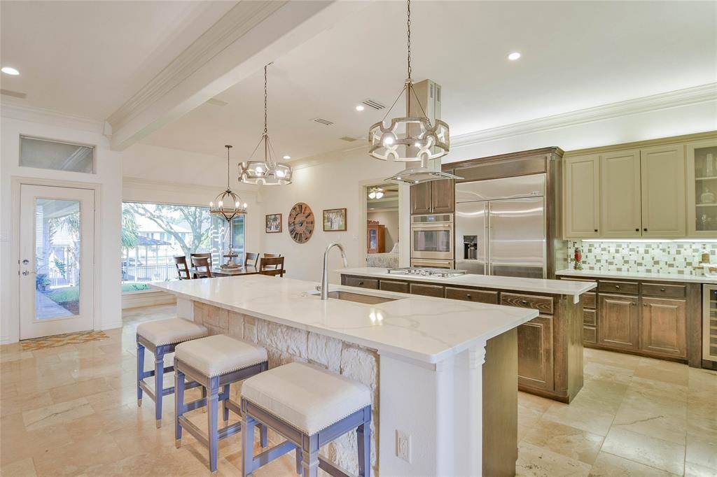 Granbury, TX 76048,2208 Waters Edge Drive