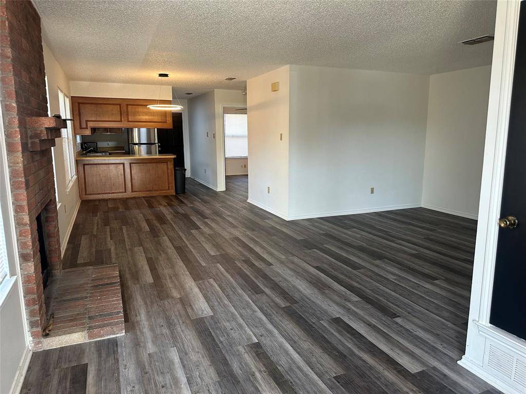 Fort Worth, TX 76133,6737 Glenbrook Lane