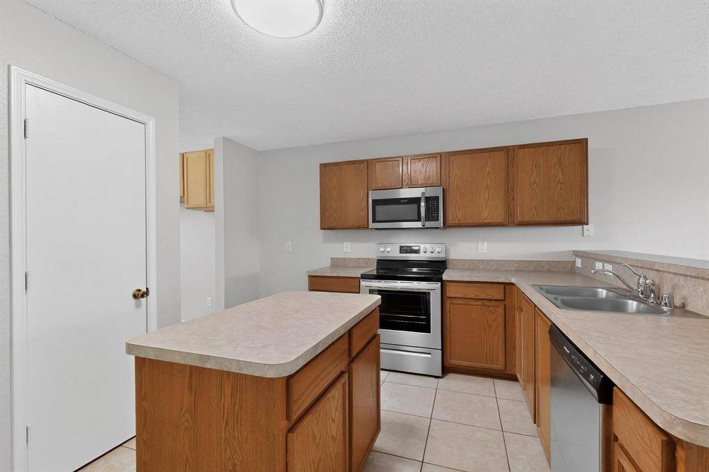 Anna, TX 75409,911 Live Oak Drive