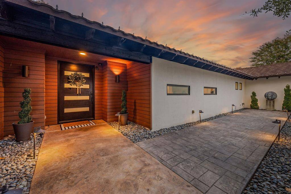 Fort Worth, TX 76179,7900 Skylake Drive