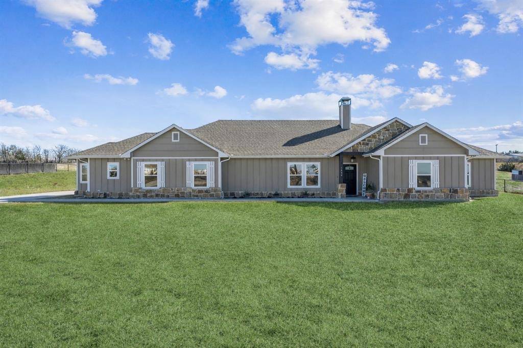 Springtown, TX 76082,1084 Justin Drive