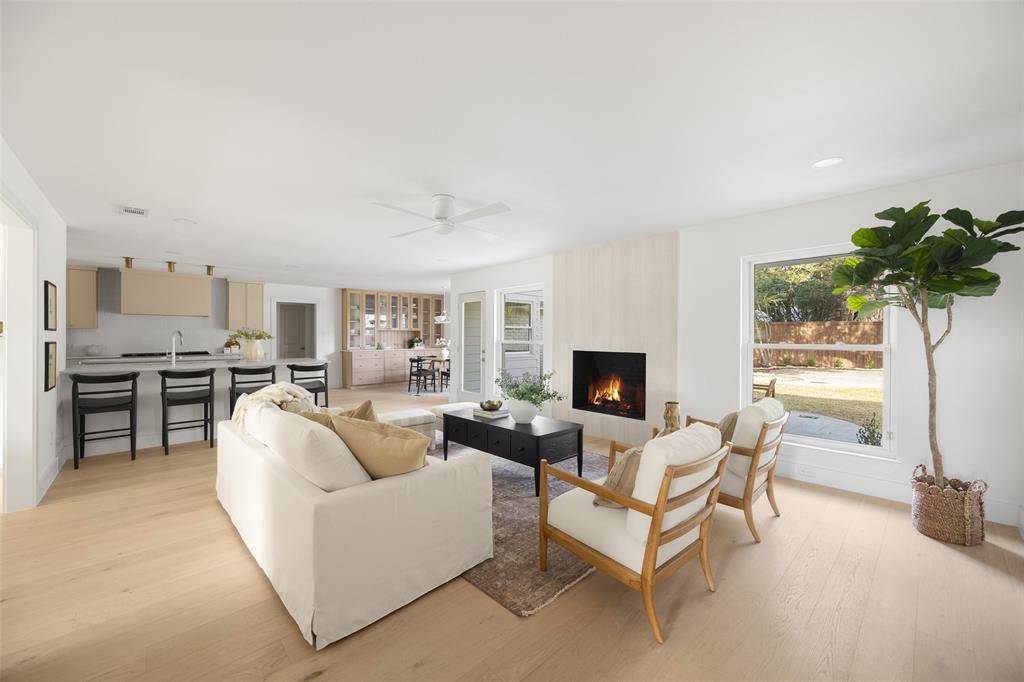 Dallas, TX 75230,7345 Blairview Drive