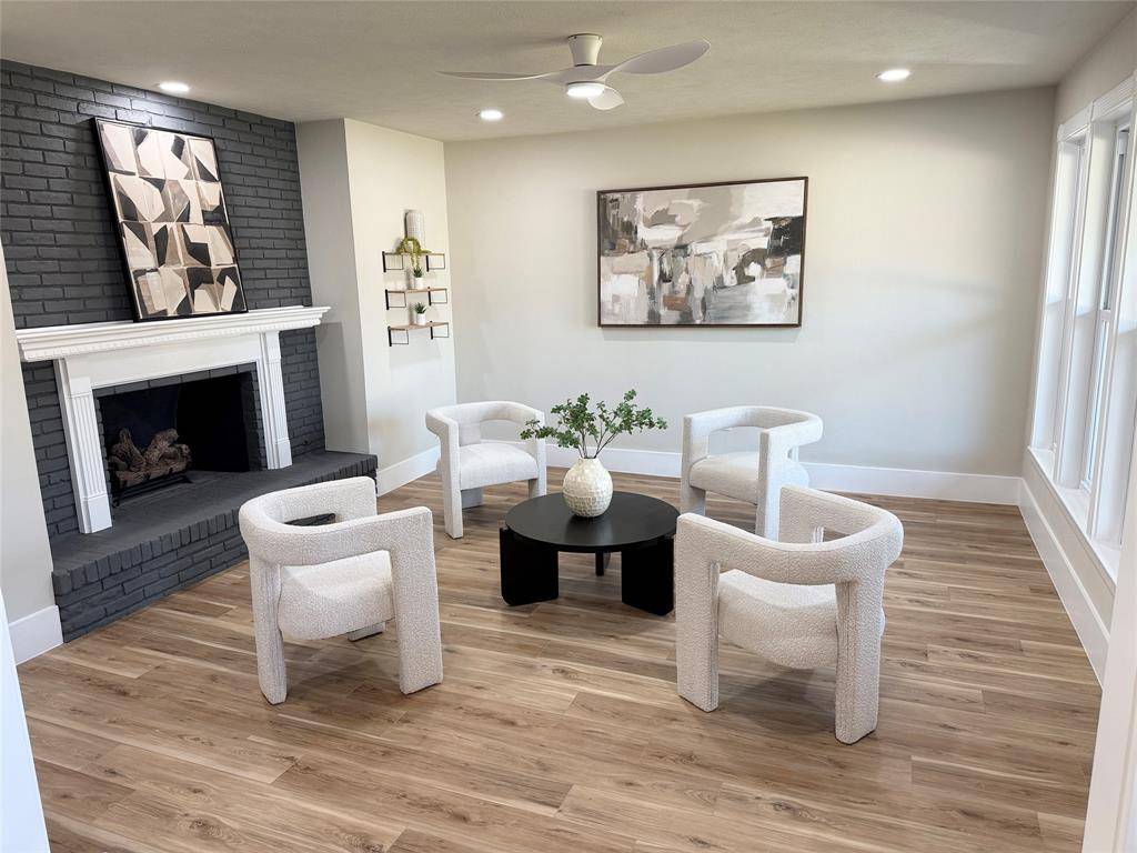 Carrollton, TX 75006,1620 Valleycrest Lane