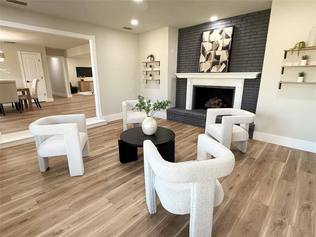 Carrollton, TX 75006,1620 Valleycrest Lane