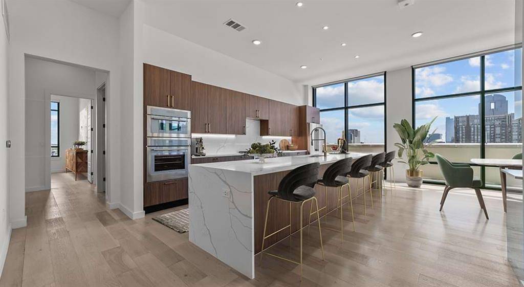 Dallas, TX 75201,2620 Maple Avenue #1101