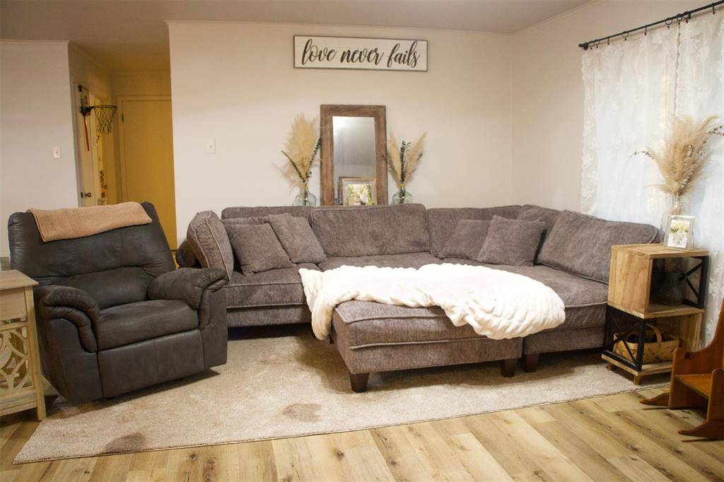 Coleman, TX 76834,1306 W Hill Lane