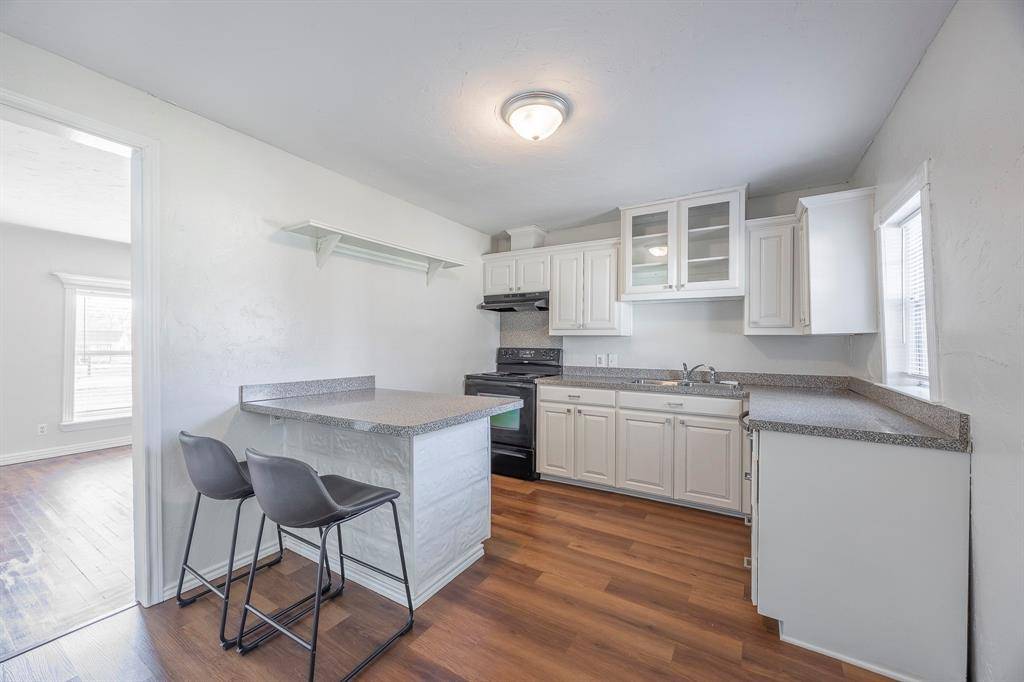 Alvarado, TX 76009,110 S 5th Street