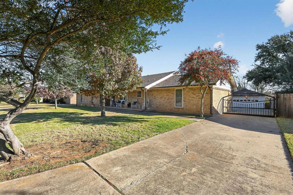 Highland Village, TX 75077,212 Edgewood Drive