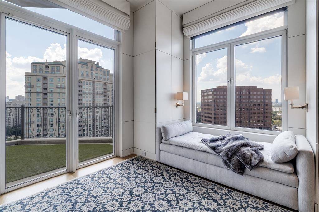 Dallas, TX 75219,3505 Turtle Creek Boulevard #17E