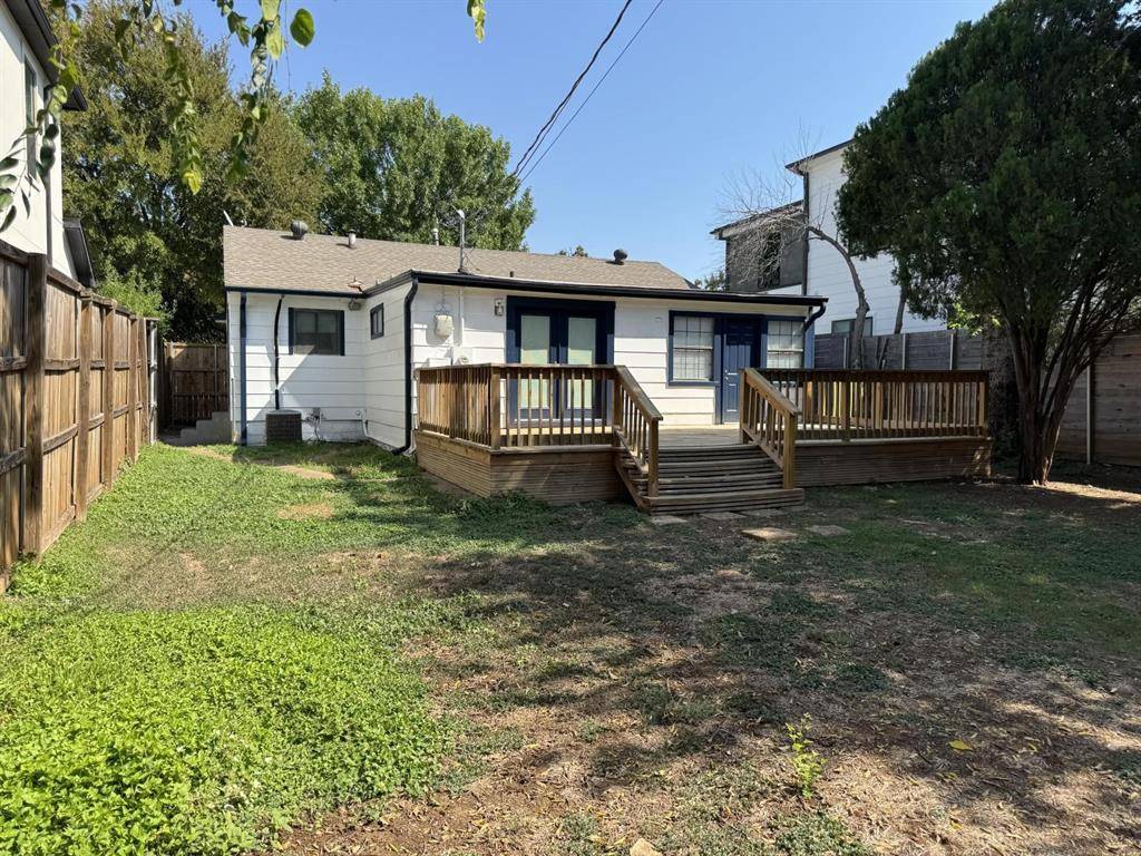 Dallas, TX 75209,8427 Ridgelea Street