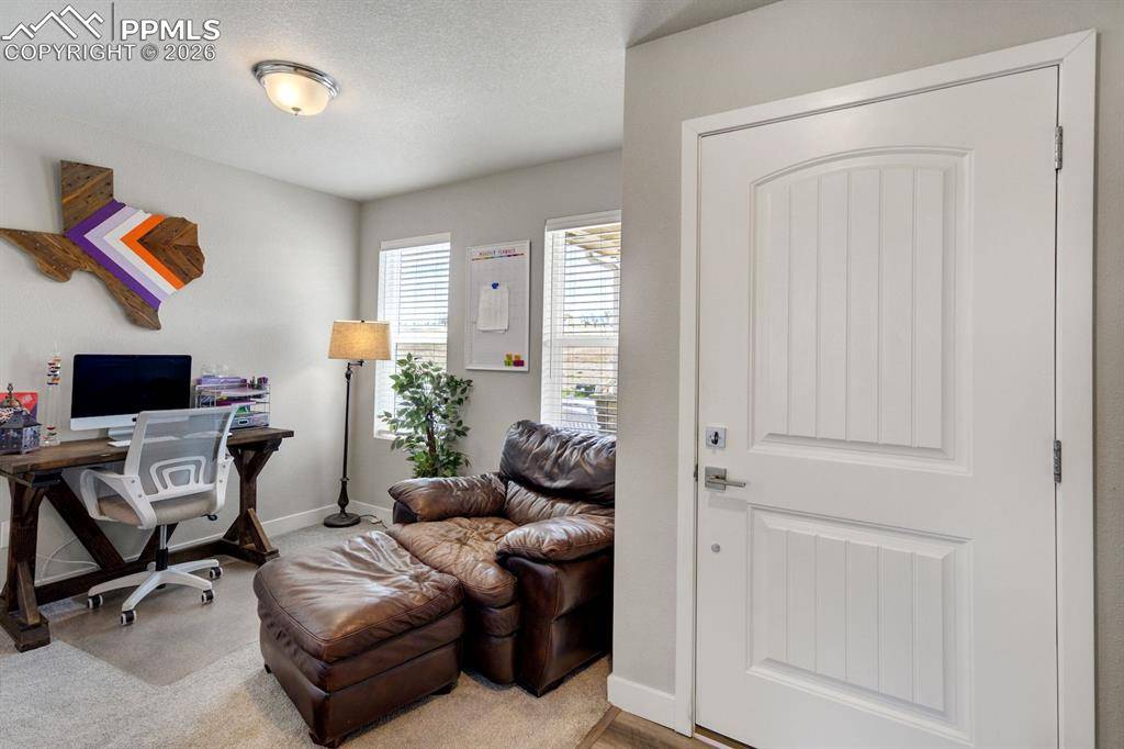 Colorado Springs, CO 80925,10384 Horton DR