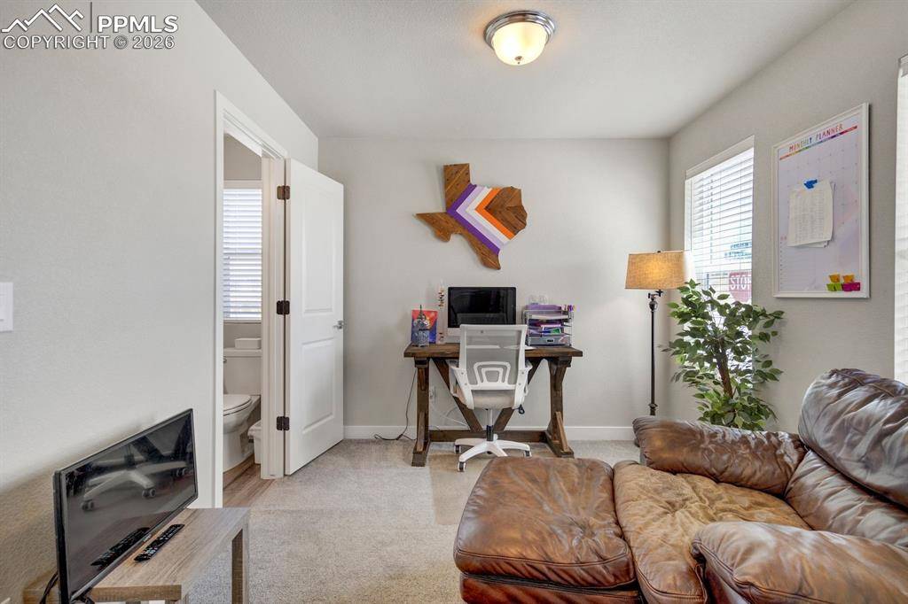 Colorado Springs, CO 80925,10384 Horton DR