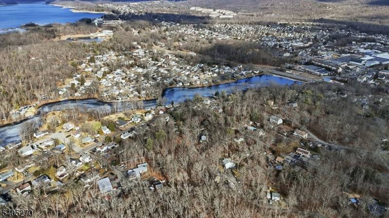 Wanaque Boro, NJ 07420,0 Shady Ave