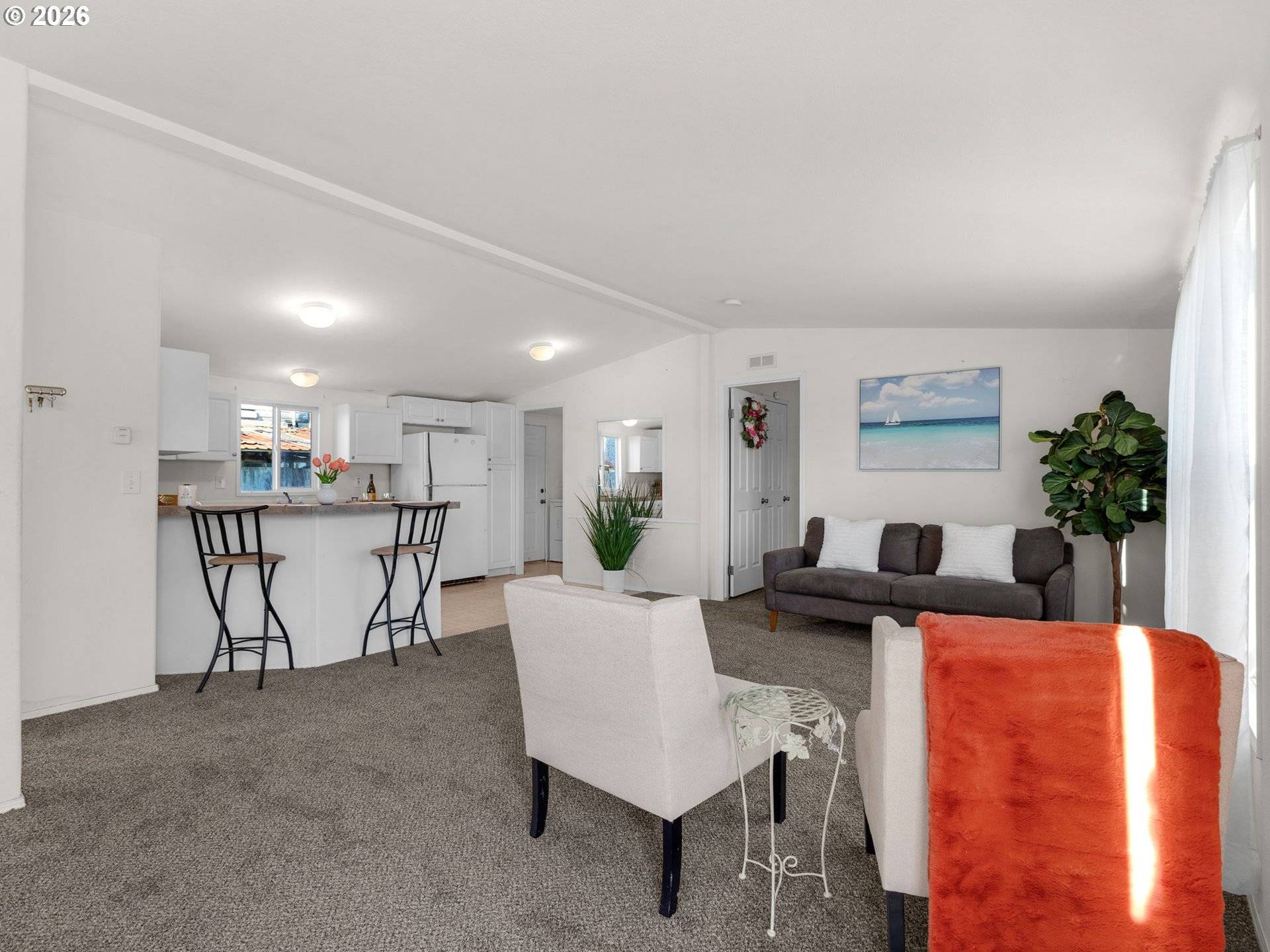 Long Beach, WA 98631,208 2ND ST