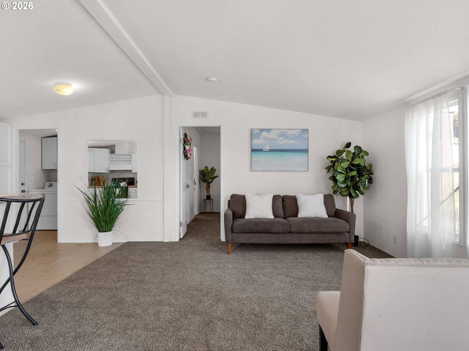 Long Beach, WA 98631,208 2ND ST