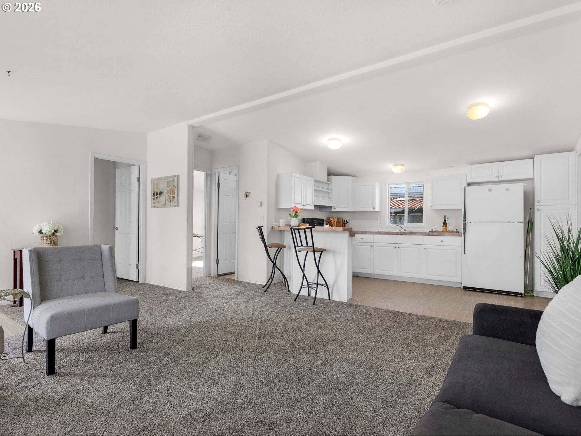 Long Beach, WA 98631,208 2ND ST