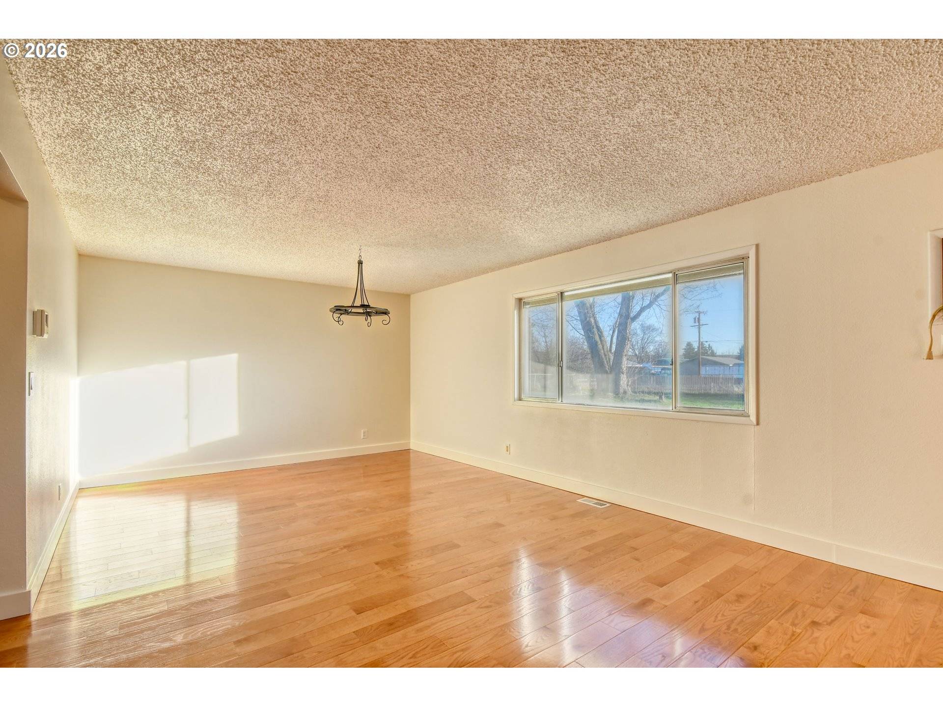 Pendleton, OR 97801,71642 SW PARK LN