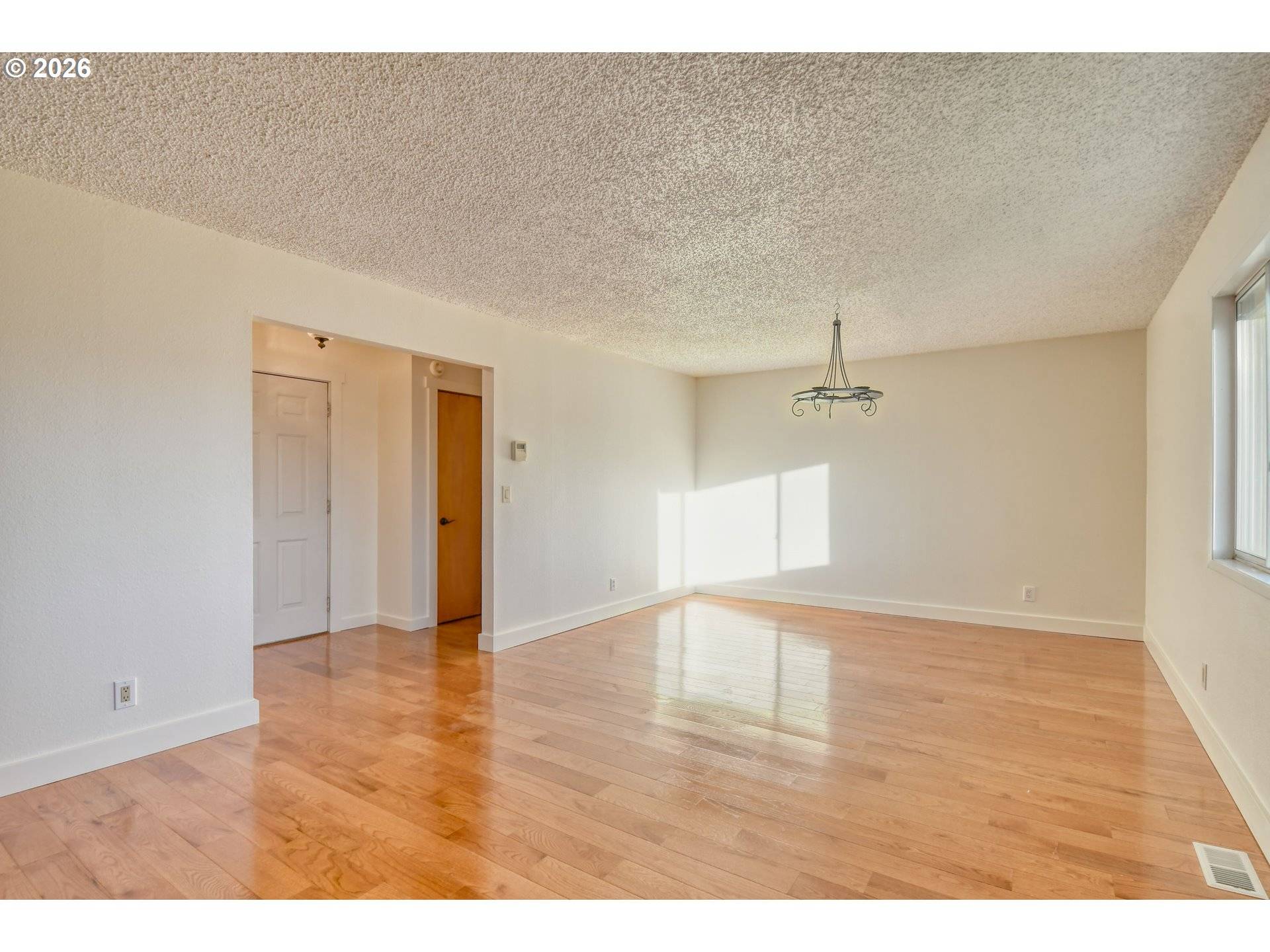 Pendleton, OR 97801,71642 SW PARK LN