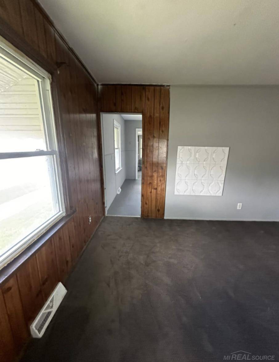 Roseville, MI 48066,17705 Longfellow St ST