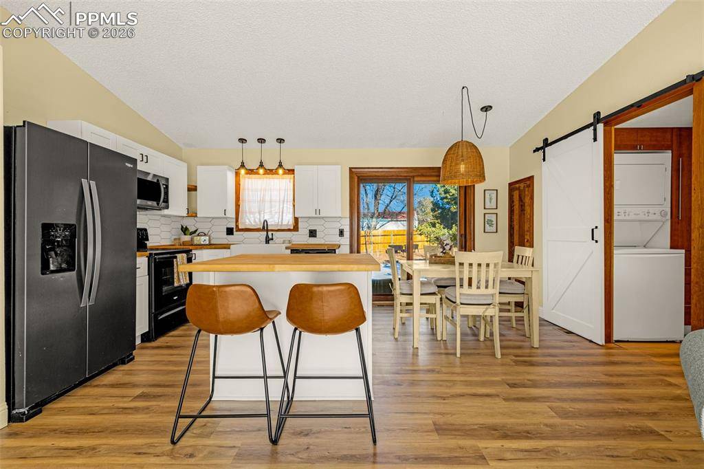 Colorado Springs, CO 80920,2206 Chapel Hills DR