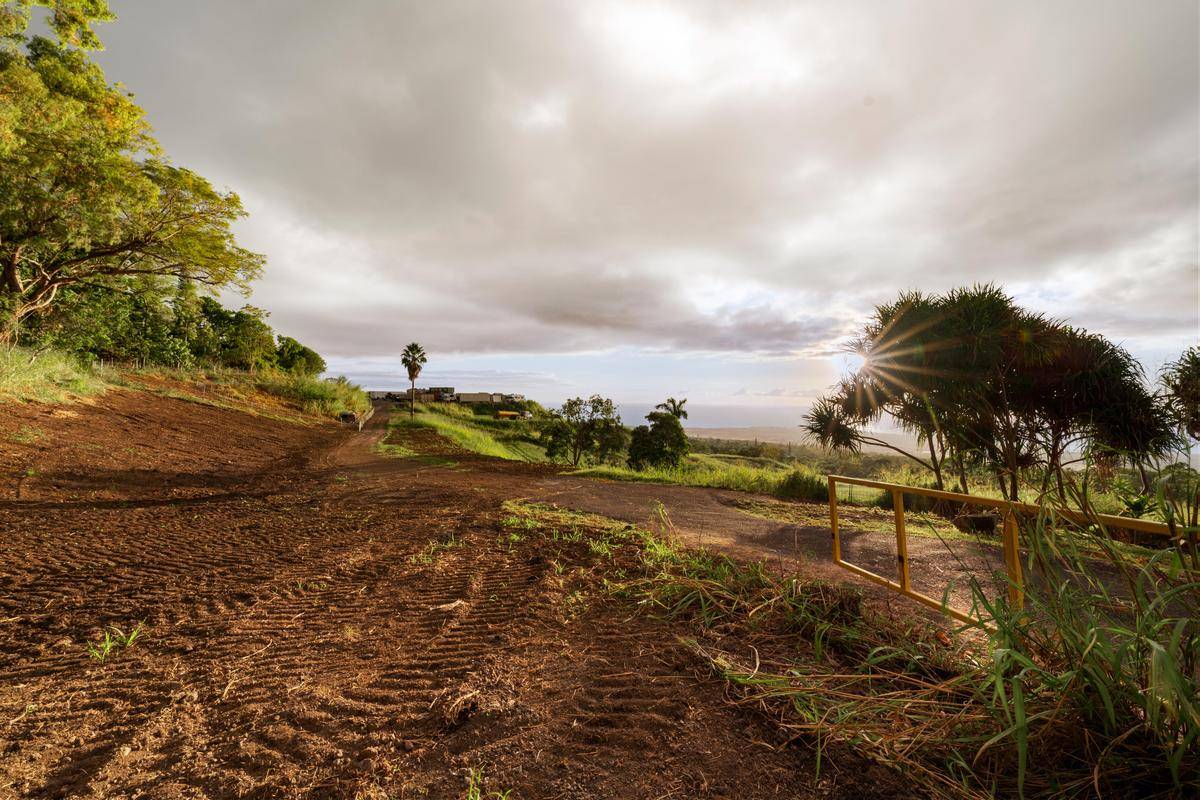 Kailua Kona, HI 96740,74-6001 KUINA PL