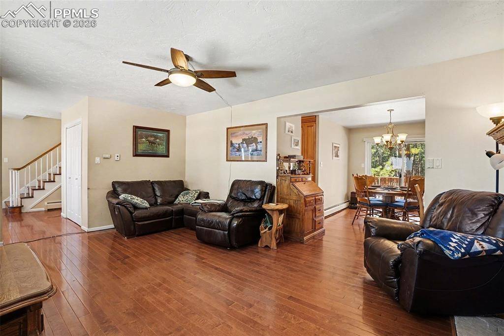 Colorado Springs, CO 80908,8265 Tannenbaum RD