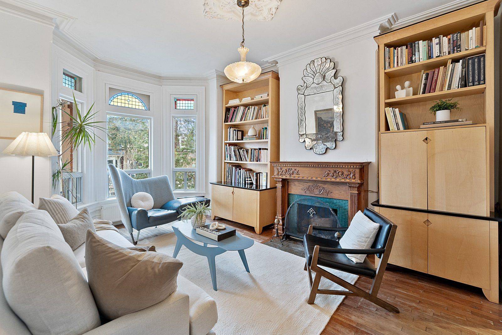 Toronto C01, ON M6J 2E7,28 Shannon ST