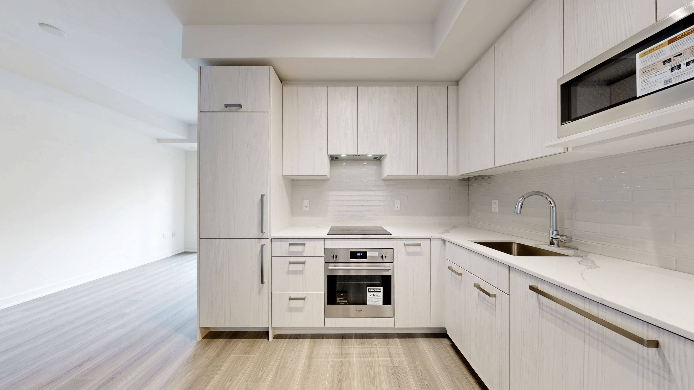 Toronto C13, ON M3A 0B3,69 Curlew DR #120